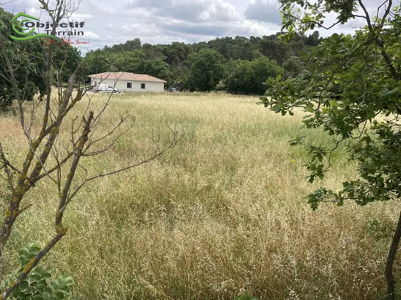 Terrain, 2 341 m²
