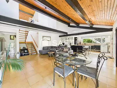 Maison, 282 m²
