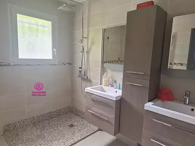 Maison, 165 m²