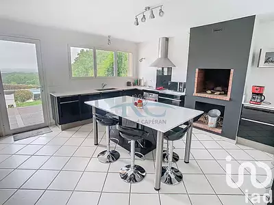 Maison, 203 m²