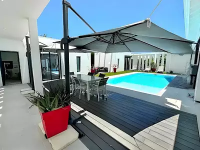 Maison, 160 m²