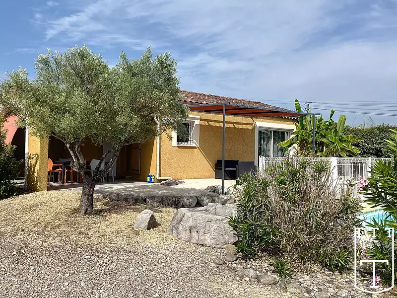 Maison, 240 m²