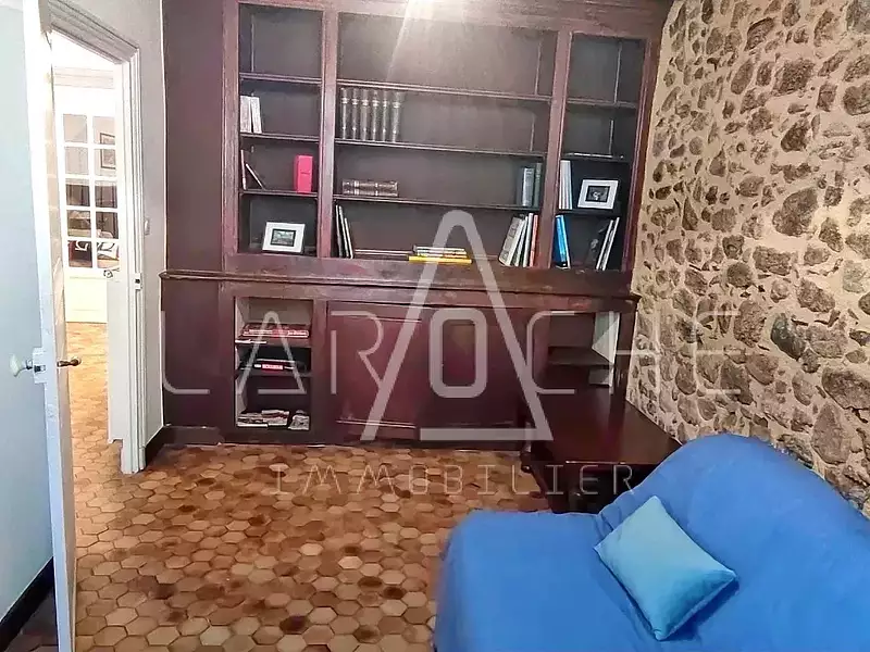 Maison, 221 m²