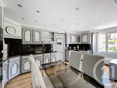 Maison, 121,9 m²