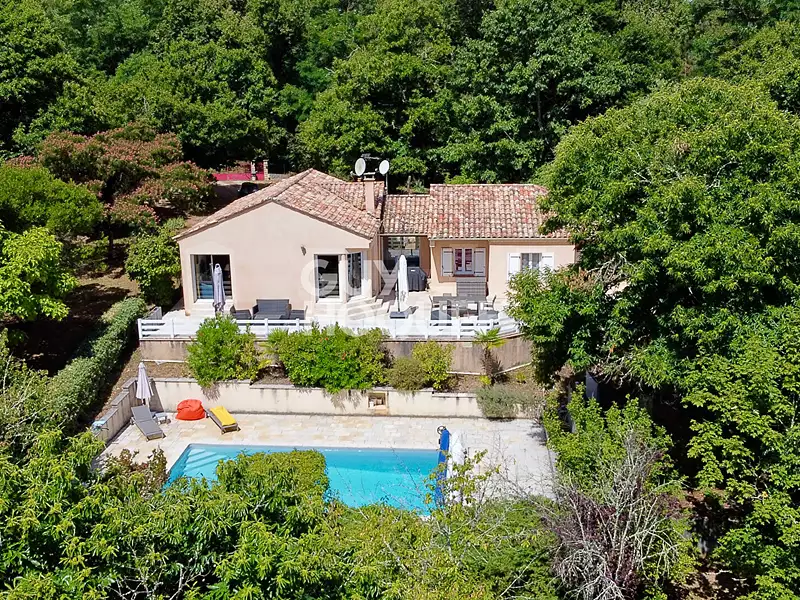 Maison, 144 m²