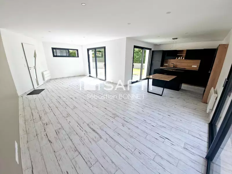 Maison, 117 m²