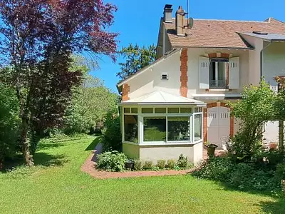 Maison, 305 m²