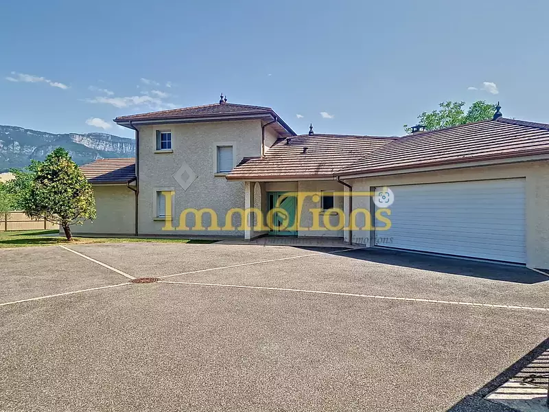 Maison, 160 m²