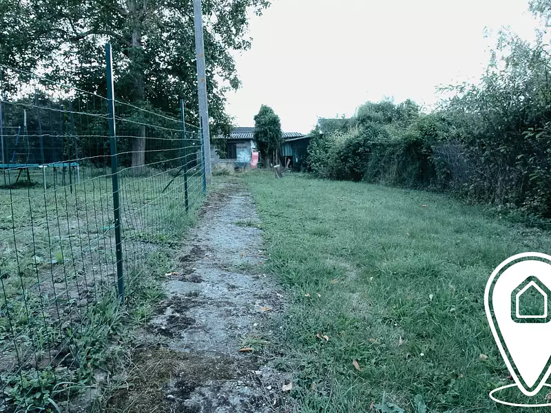 Terrain, 679 m²