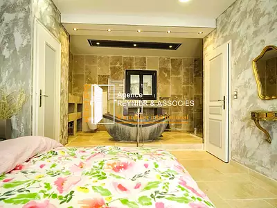 Maison, 290 m²