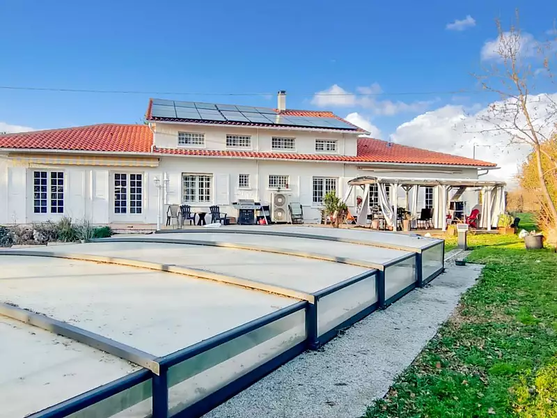 Maison, 227 m²