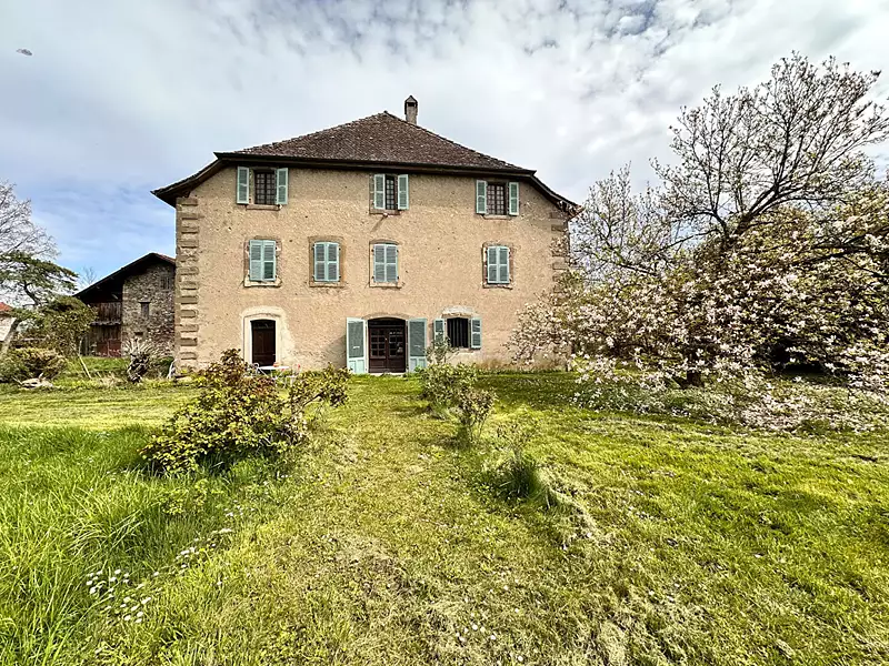 Maison, 870 m²