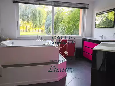 Maison, 277,2 m²
