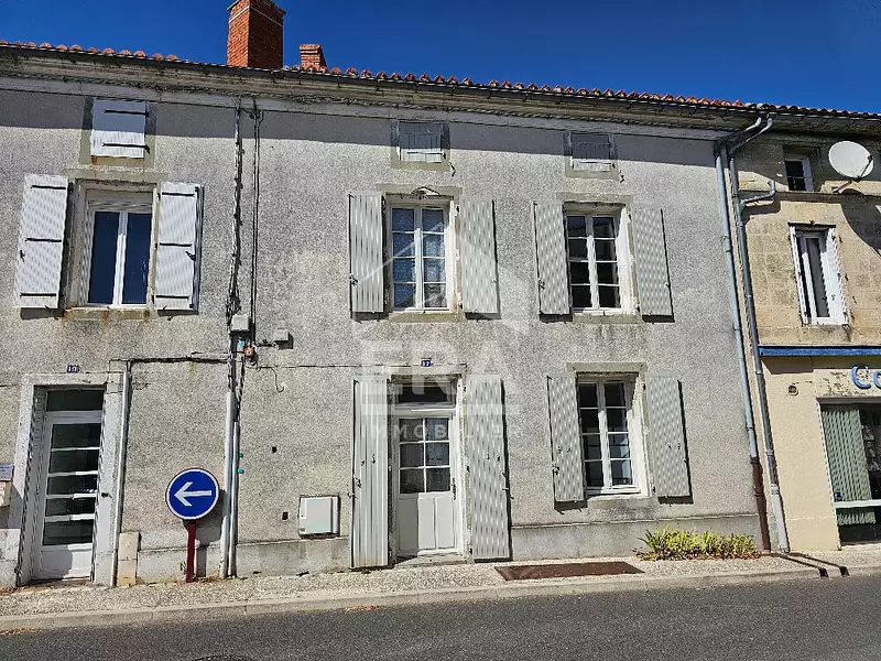 Maison, 141 m²