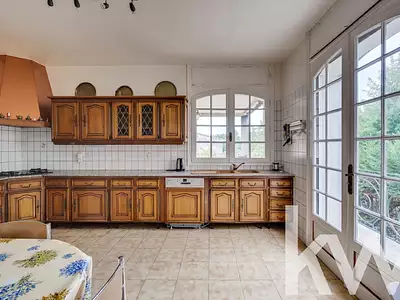 Maison, 280 m²