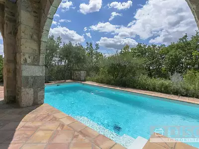 Maison, 331 m²