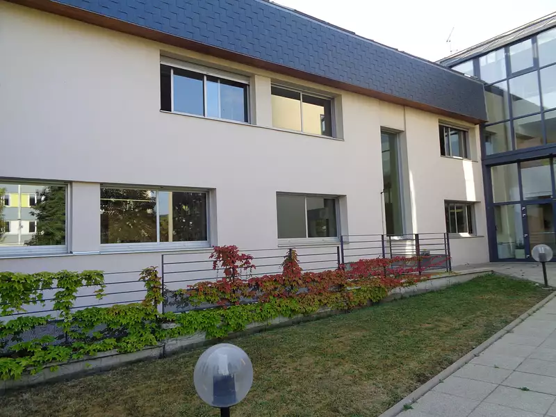 Divers, 3 160 m²