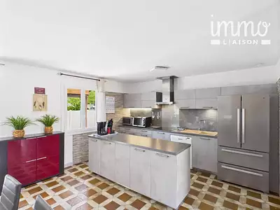 Maison, 250 m²