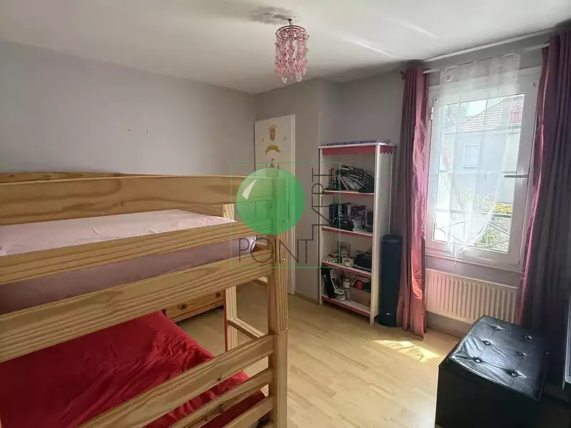 Maison, 165 m²