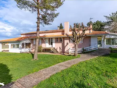 Maison, 210 m²