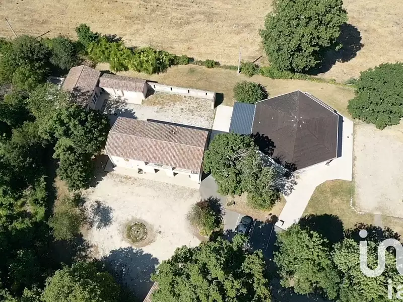 Immeuble, 454 m²