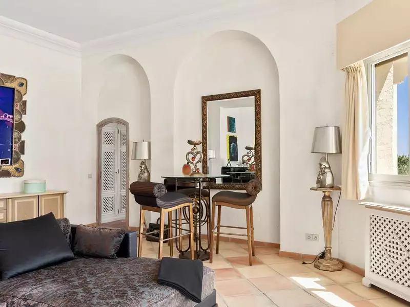 Appartement, 400 m²