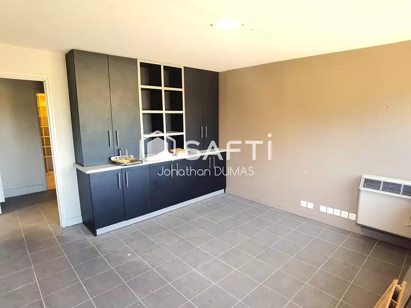 Divers, 659 m²