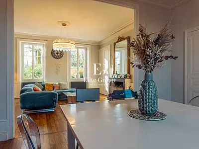 Maison, 307 m²