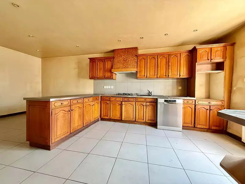 Maison, 185 m²