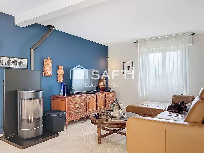 Maison, 216 m²