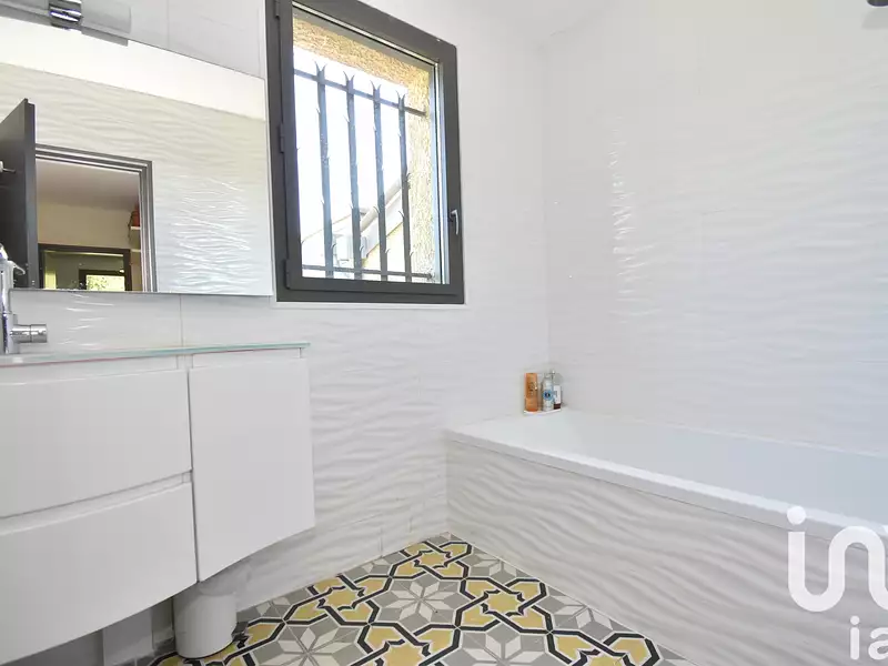 Maison, 165 m²