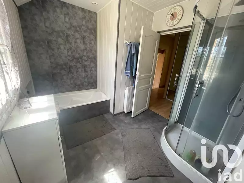 Maison, 167 m²