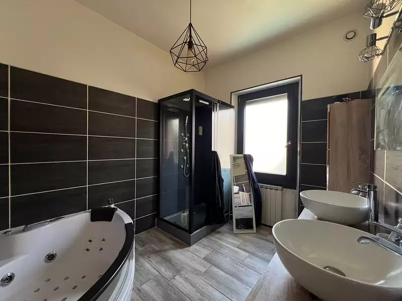 Maison, 144 m²