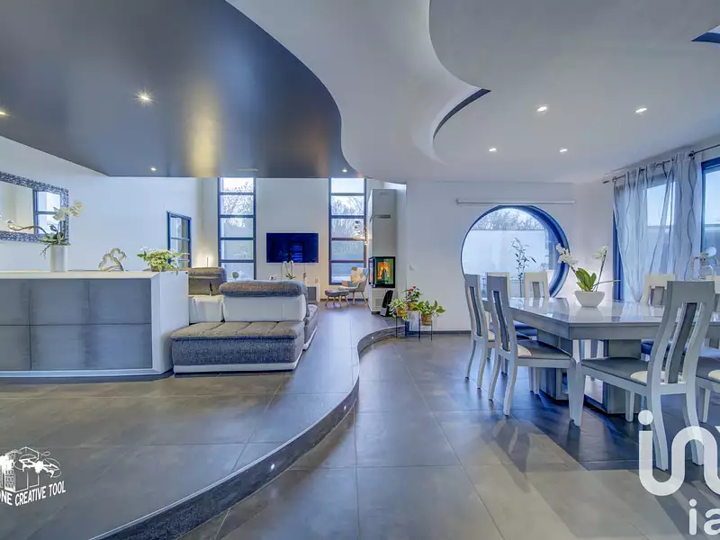 Maison, 250 m²