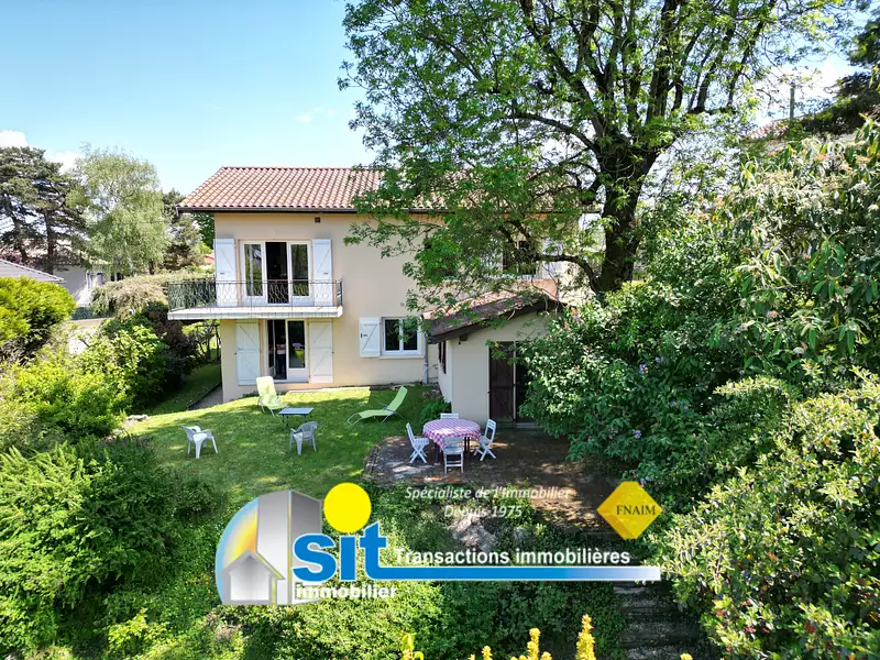 Maison, 200 m²