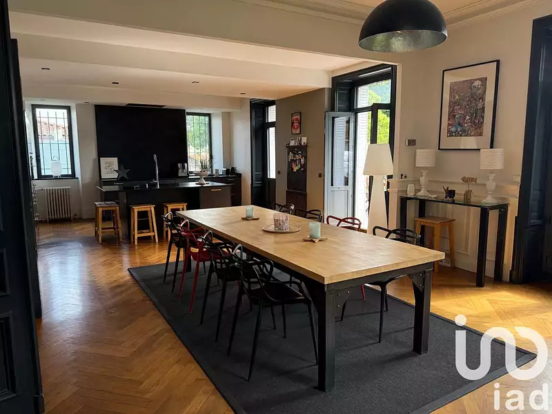 Maison, 390 m²