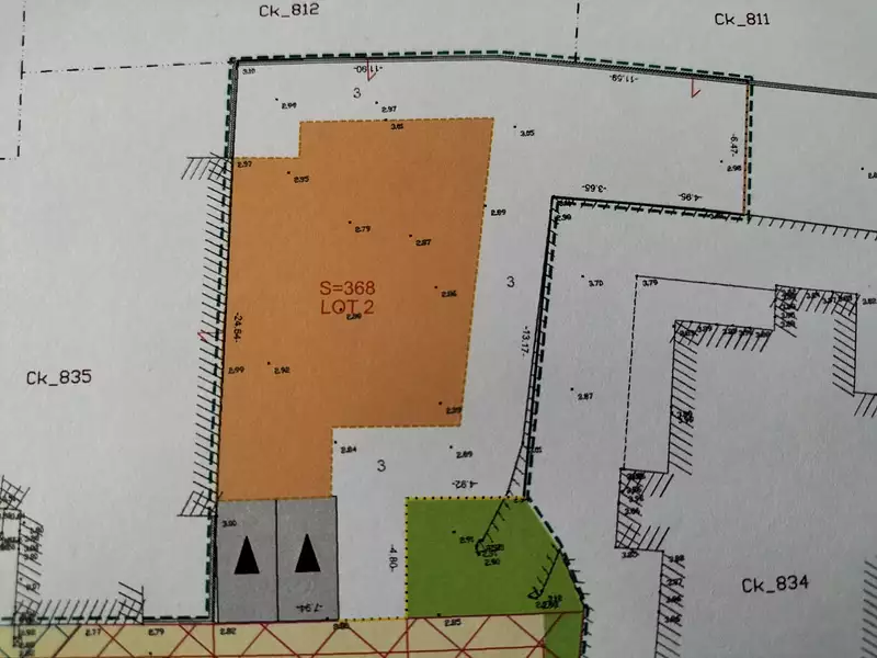 Terrain, 368 m²