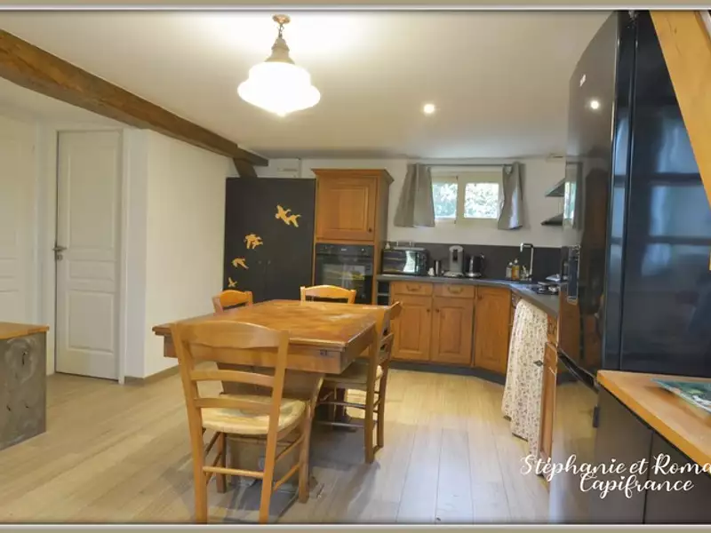 Maison, 220 m²