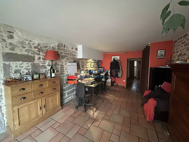 Maison, 305,89 m²
