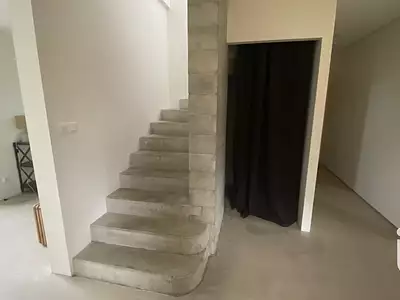 Maison, 225 m²