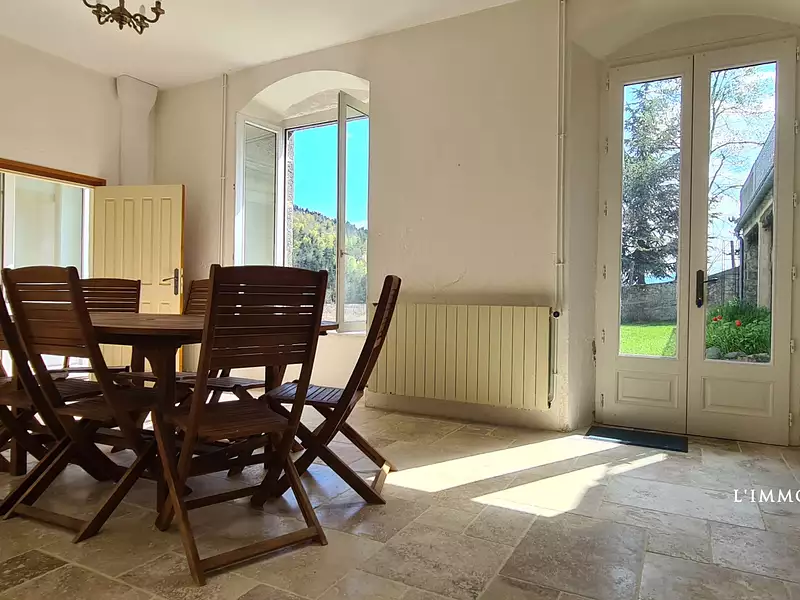Maison, 307,4 m²