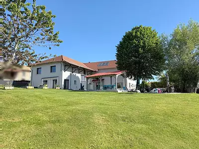 Maison, 296 m²