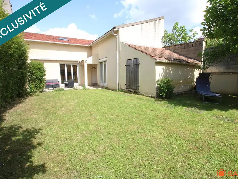 Maison, 180 m²