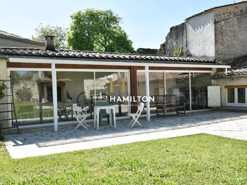 Maison, 223 m²