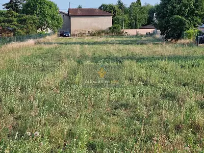 Terrain, 2 336 m²