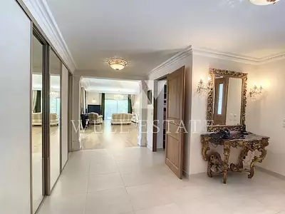 Maison, 350 m²