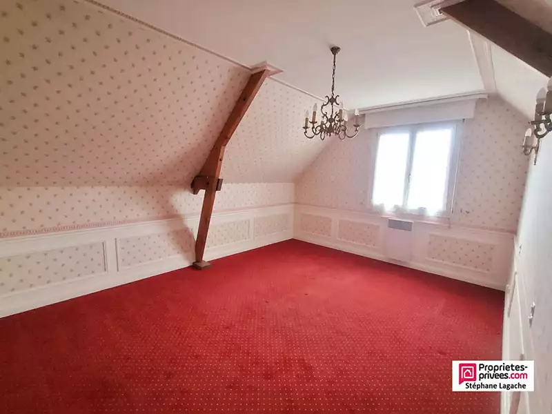 Maison, 255 m²