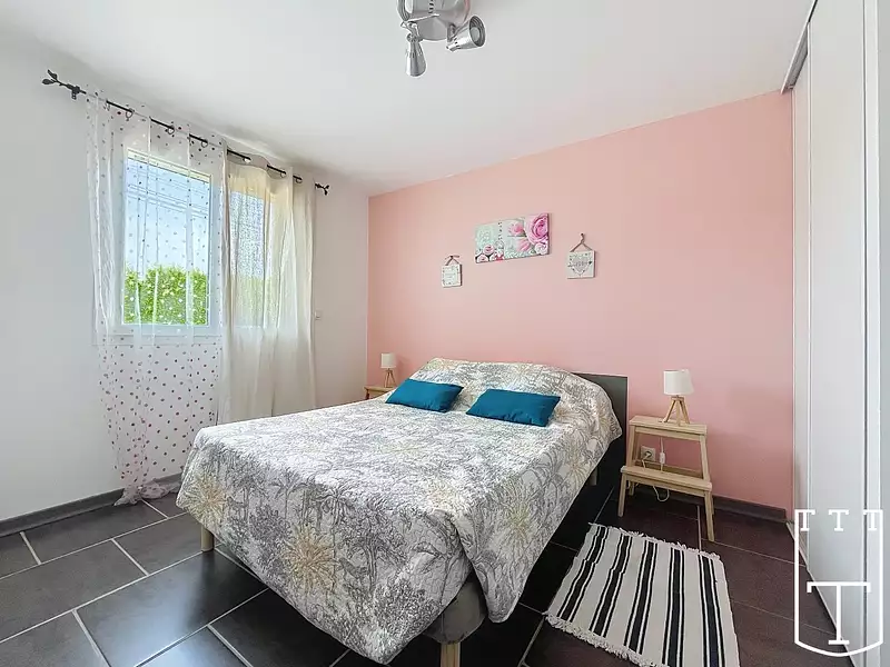 Maison, 240 m²