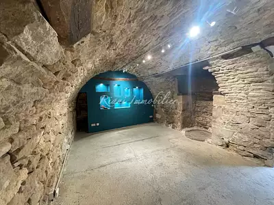 Immeuble, 240 m²