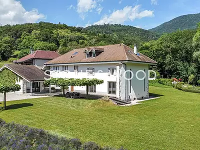 Maison, 387 m²